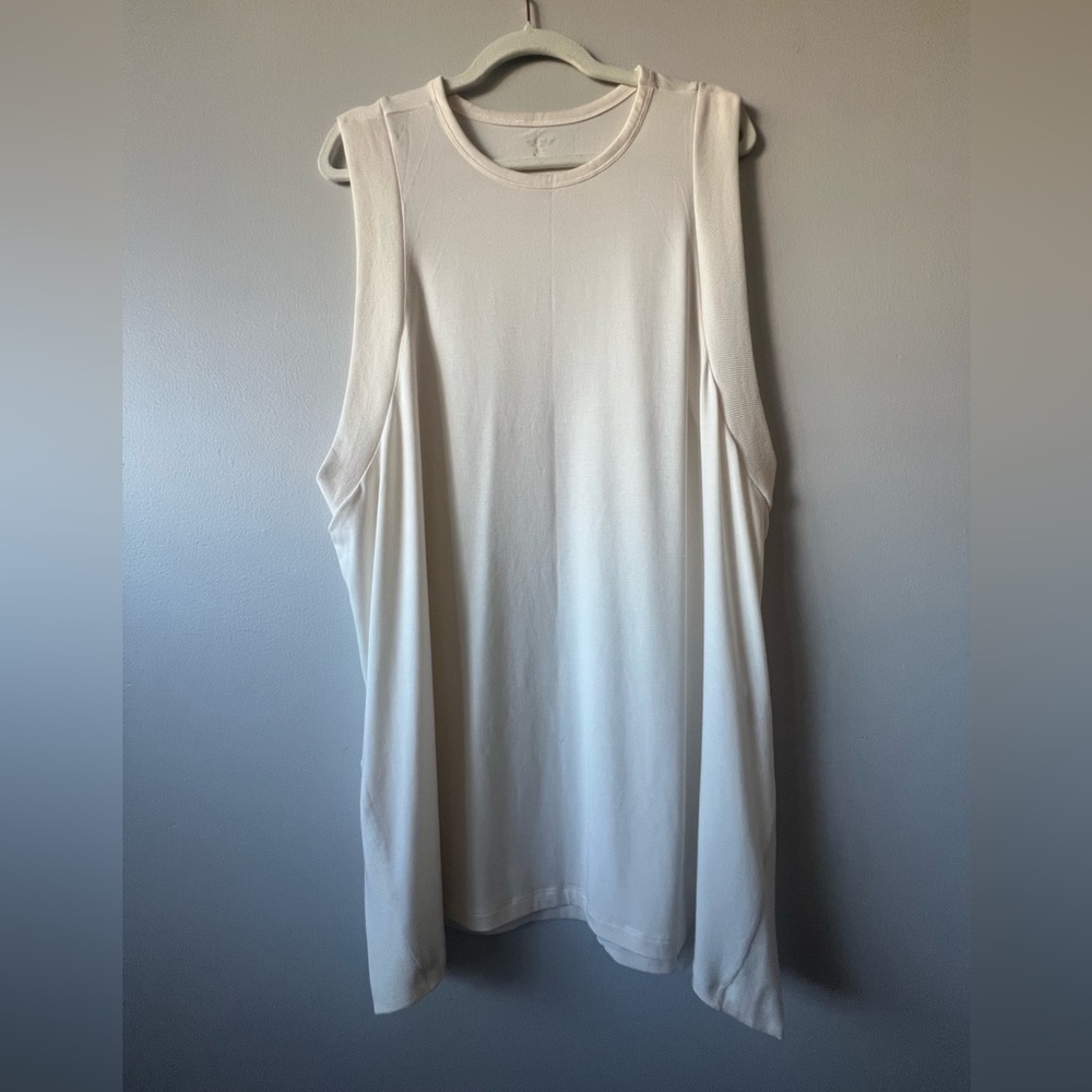 Old Navy Mauve Muscle Tee